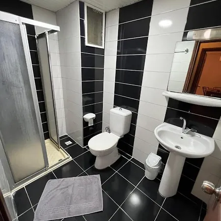 Aparthotel Maren *