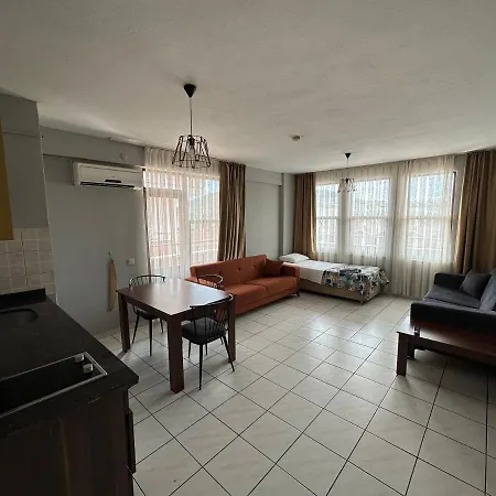 Aparthotel Maren *